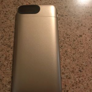 iPhone 7 Plus Mophie Charger Case (Gold)